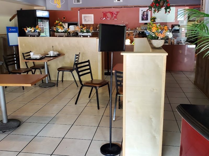Mama's Soul Eatery interior